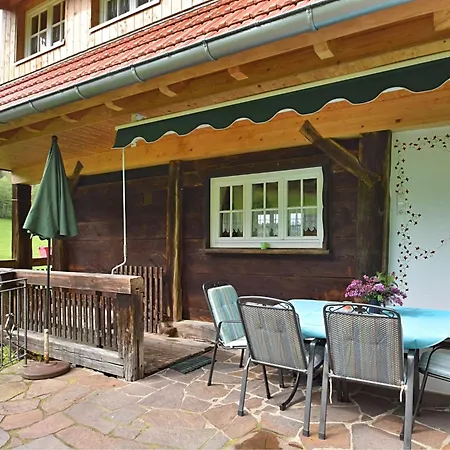 Ferienhaus, Prázdninový dům *